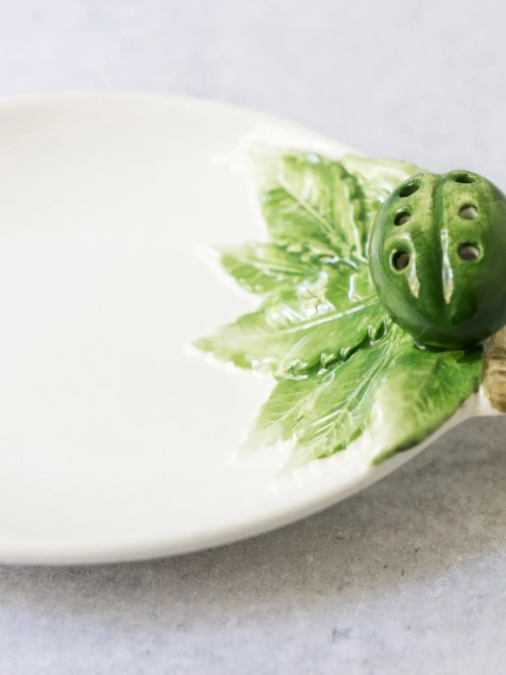 Italian Olive Serving Plate L'Oasi Capri Hand Painted Green White Oval Anacapri